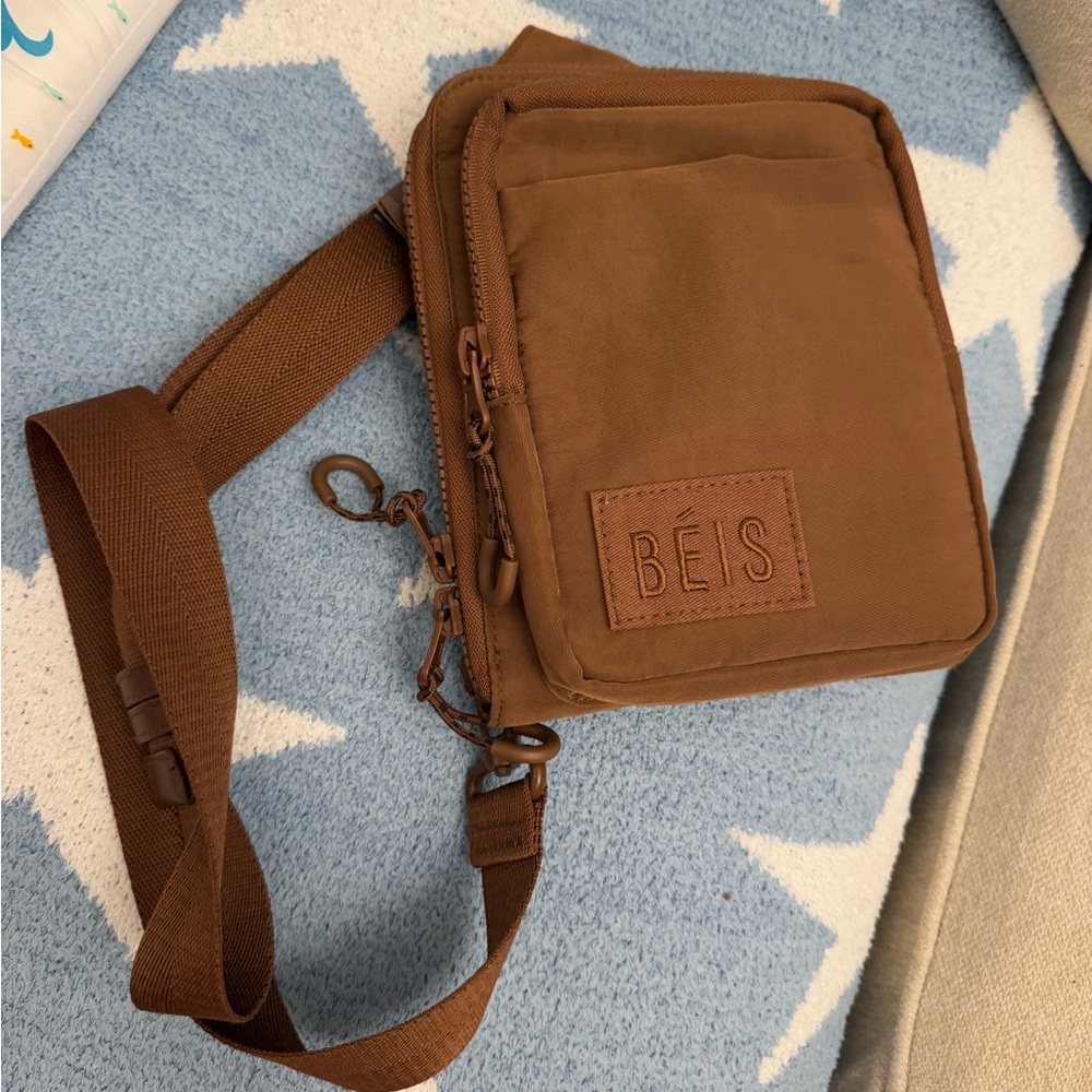 BEIS sports sling in maple
